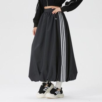 2026 Primavera Nueva Mujer Clásica Raya Bordado Logo Medio Largo Mullida Flor Bud Falda Casual Media Falda Ke3441