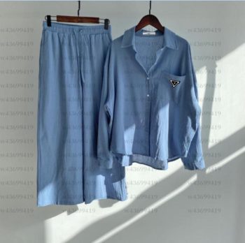 Conjunto De Pantalones Y Tops De Otoño Con Entrepierna Profunda Y Tacto De Piel Con Botones De Manga Larga A La Moda, Conjunto Cómodo Para Usar En Casa