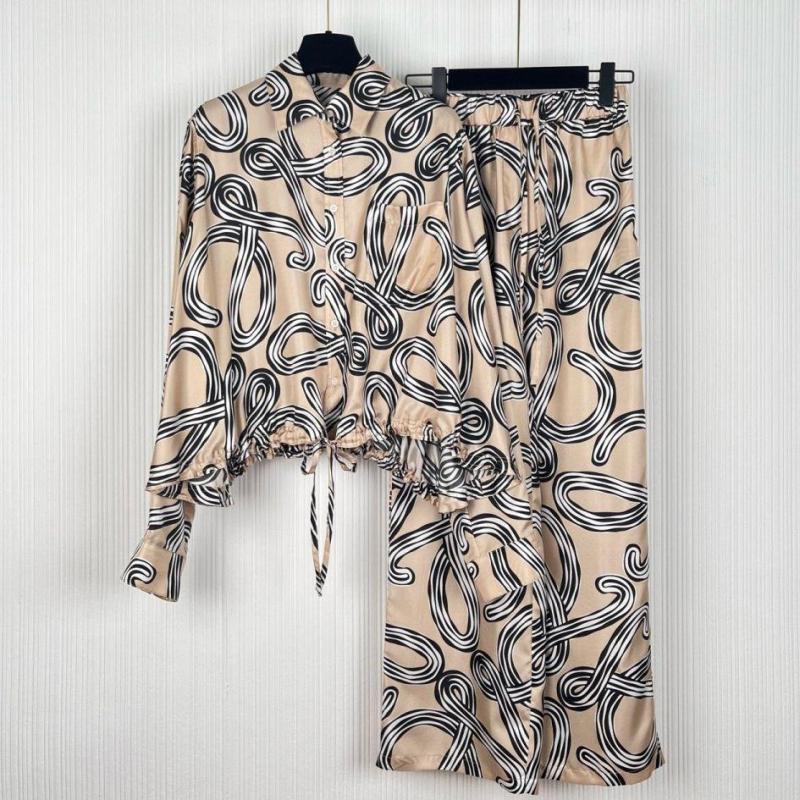 Conjuntos De 2 Piezas Para Mujer Conjunto De Dos Piezas De Diseñador Quietluxury Chándal De Satén Para Mujer Camisa Con Cordón Y Estampado Geométrico Traje Con Pantalones De Pierna Ancha Conjunto Elegante A Juego