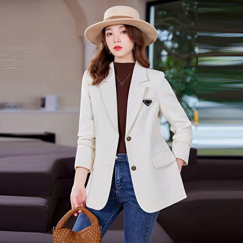 La Chaqueta De Traje Moderna Y De Alta Gama, Con Un Sentido Del Diseño De Chaqueta, Combina Bien Con Un Traje De Negocios Holgado De Longitud Media Y Es Versátil. - Imagen 5
