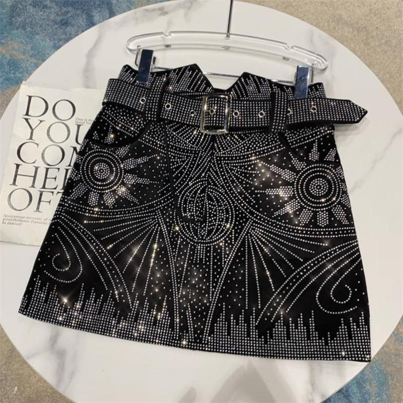 Otoño Invierno Nuevas Llegadas Diamantes De Imitación Decoración Negro Mini Falda Corta Con Cinturón Mujer Ropa De Calle
