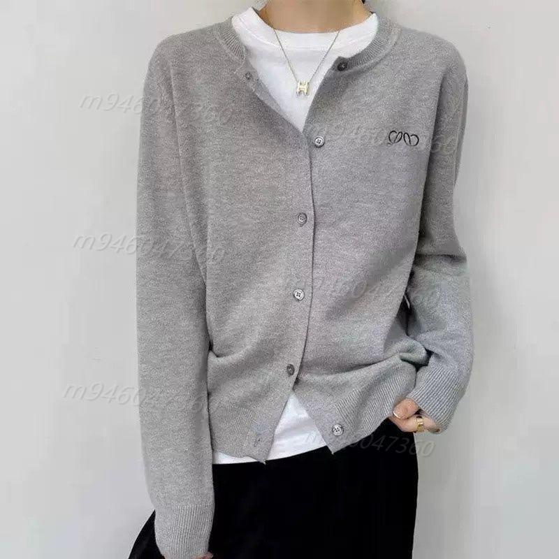 Séter De Diseñador Loveheart L Bordado Mujer Cárdigan Orto Redondo Redonda Letra De Moda Para Mujer Blanca Ropa De Manga Larga Camisa